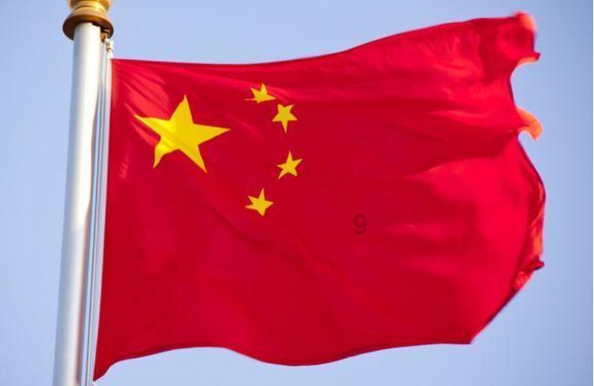 【网页标题】 - 胳膊粗的女生不遮肉的情况下怎么穿搭才能更显瘦?有哪些技巧?网 - 专为你解答难题
