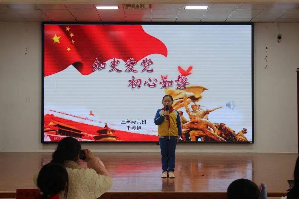 金刚鹦鹉逃生