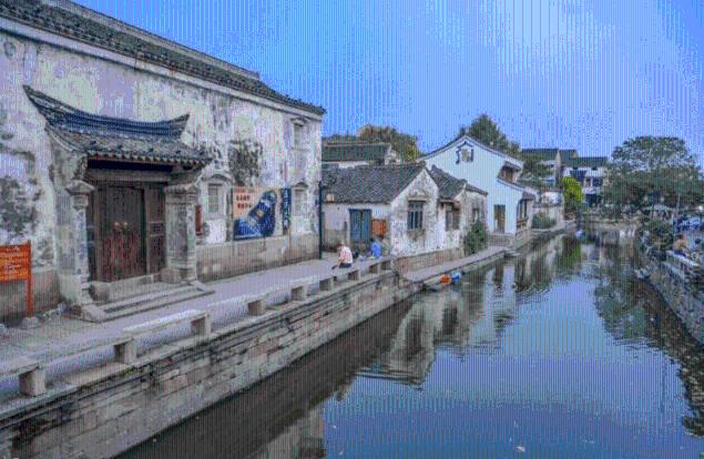 温州一小区保安在地下车库被炸伤,警方通报