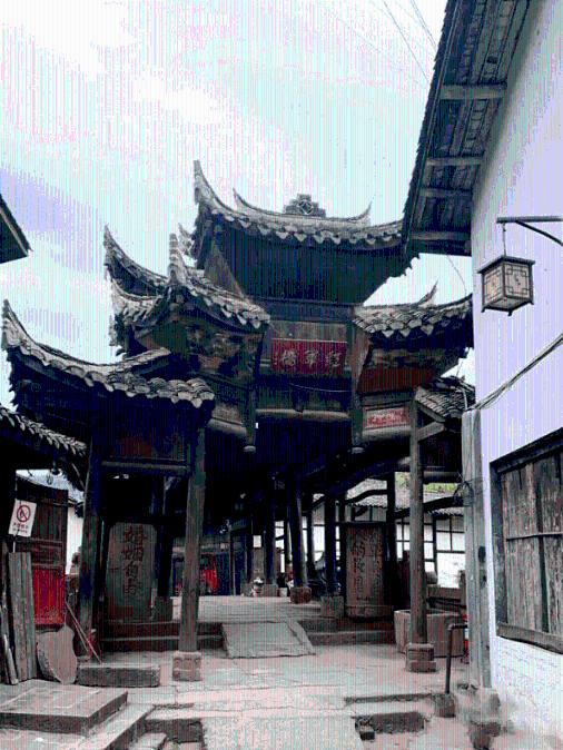 逃离沙漠小镇