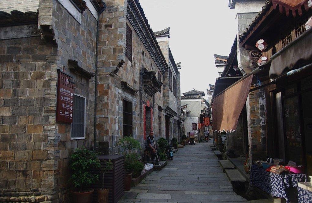乌蒙山间展新姿